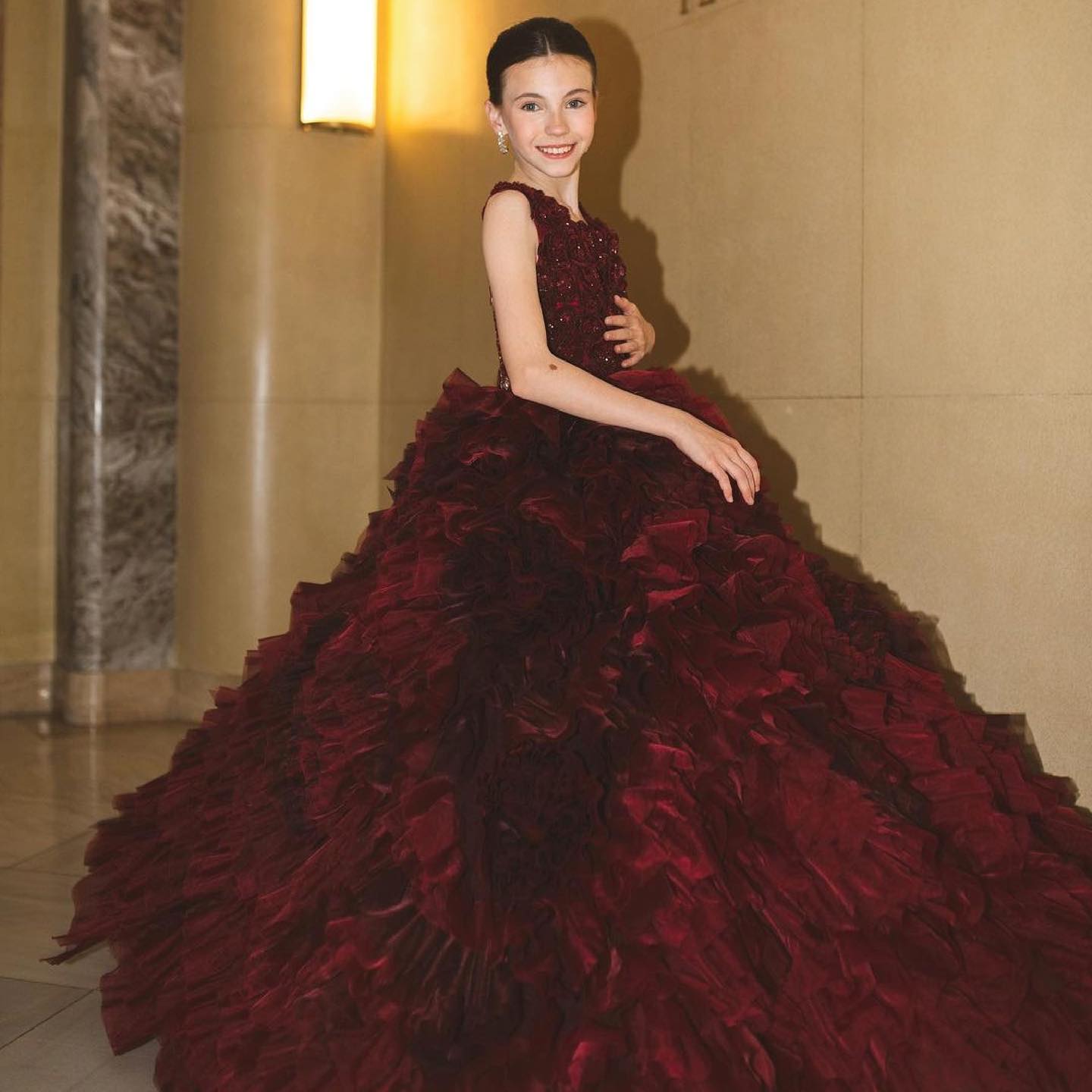 Girls Pretty Ball Gown Quinceanera Dress Ruffle Prom Dresses Flower Girl Dresses for Wedding Puffy Tiered First Communion Dress Tulle Pageant Dresses for Girls