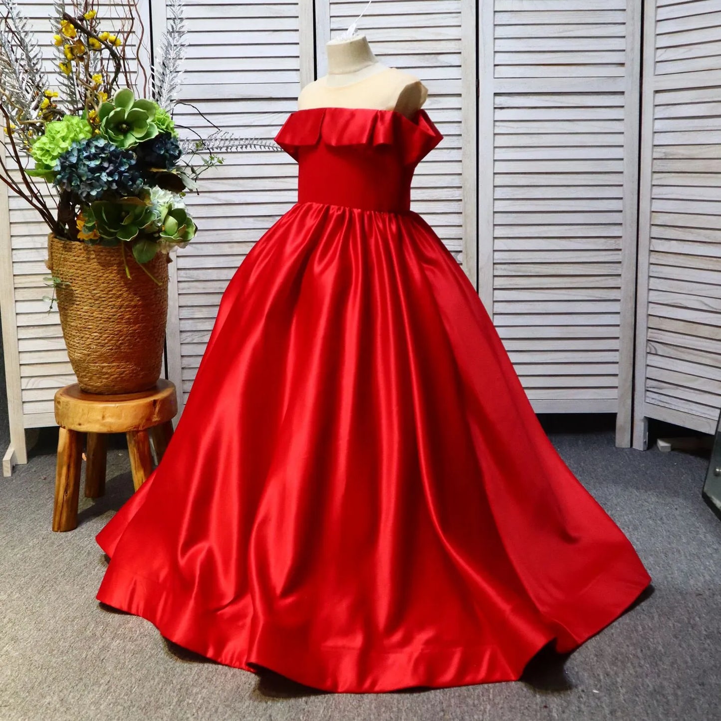 Four-Color Satin One-Shoulder Round-Neck Long Flower Girl Dress Christmas Party Dress