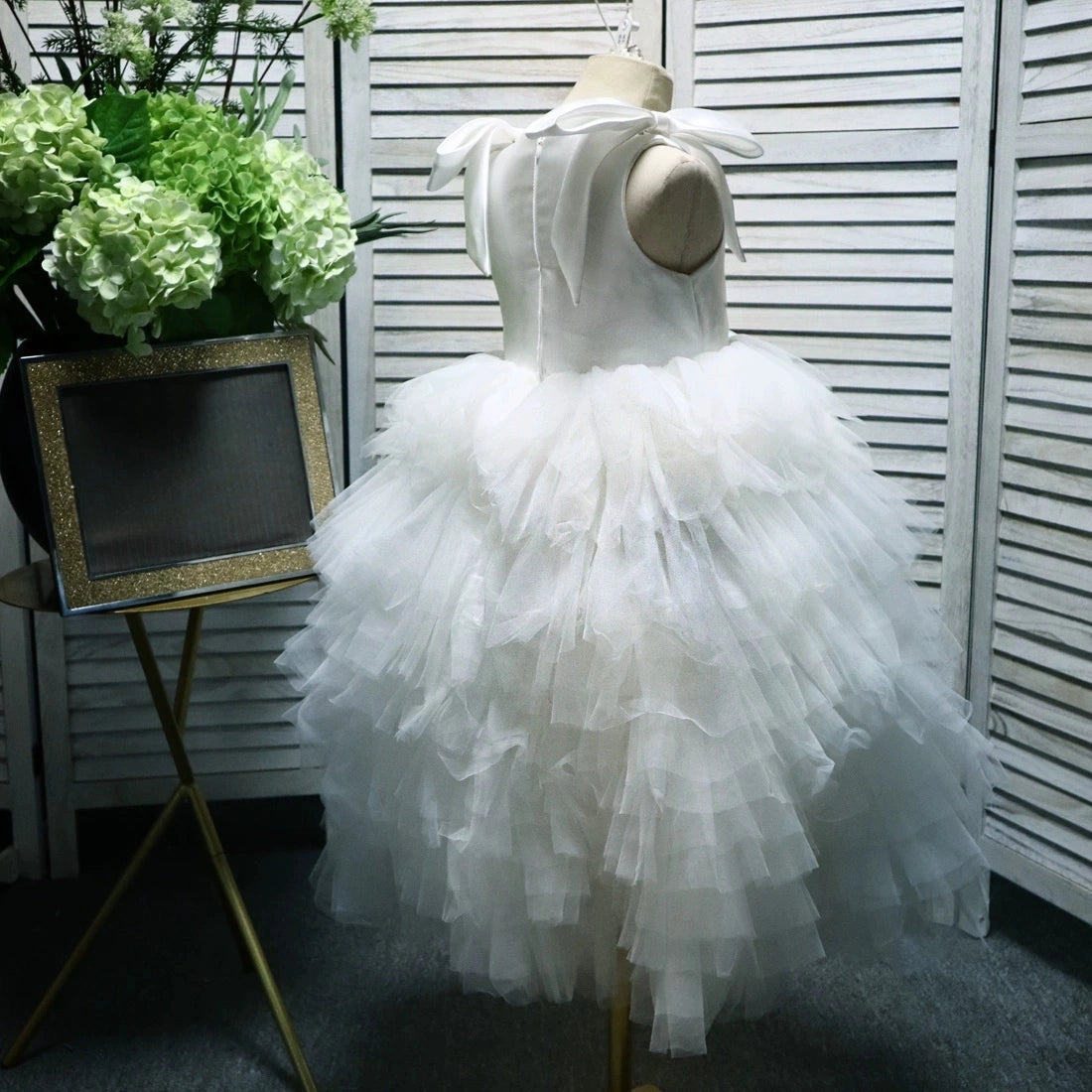 Tulle Flower Girls Dress Sleeveless Puffy Tulle Princess Pageant Dresses First Communion Gown with Bow