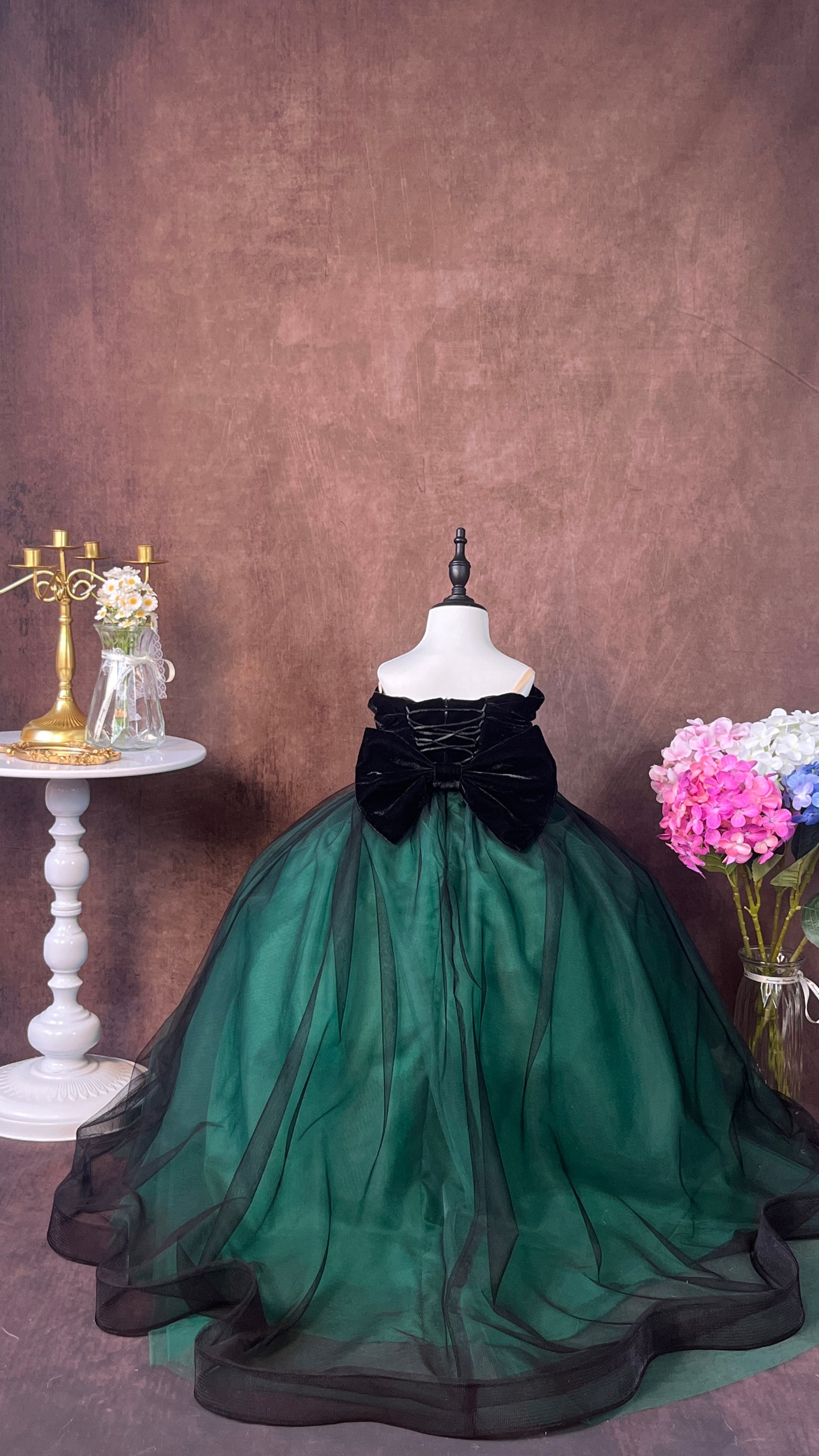 Dark Green Girls Pageant Dresses Velvet and Tulle Flower Girls Dress for Wedding Off Shoulder Birthday Party Dress
