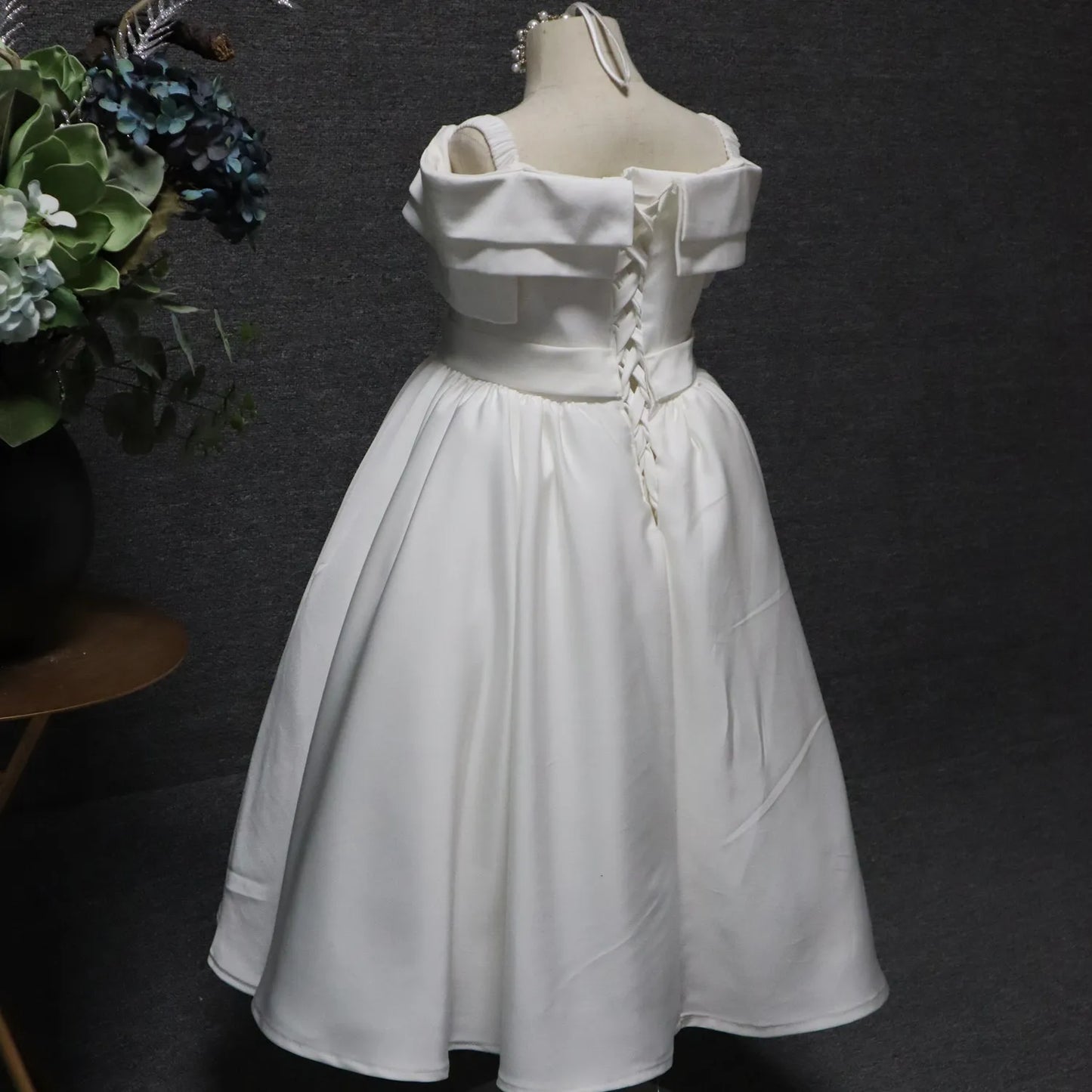 White Shoulder Medium Length Flower Girl Dress for Wedding Satin Fabric First Communion Dress Birthday Party Dress