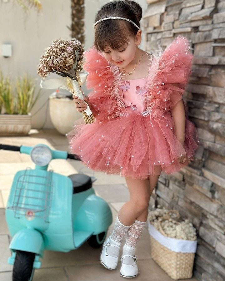 Pink Flower Girl Dresses Feathers Ruffles Girls Pageant Ball Gowns Pearls Birthday Party Dress for Kids